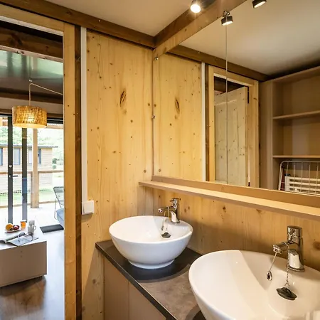 אתר קמפינג Huttopia D'aureilhan - Mimizan