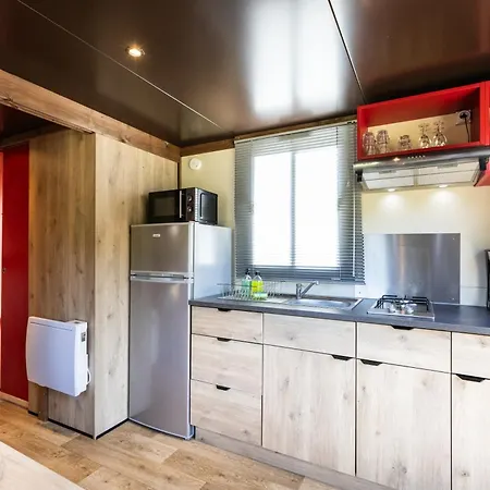 אתר קמפינג Huttopia D'aureilhan - Mimizan