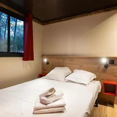 אתר קמפינג Huttopia D'aureilhan - Mimizan