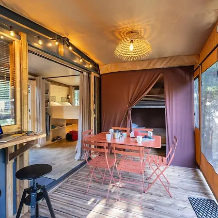 אתר קמפינג Huttopia D'aureilhan - Mimizan