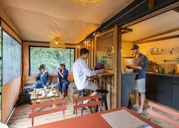 Huttopia D'aureilhan - Mimizan * 欧雷扬